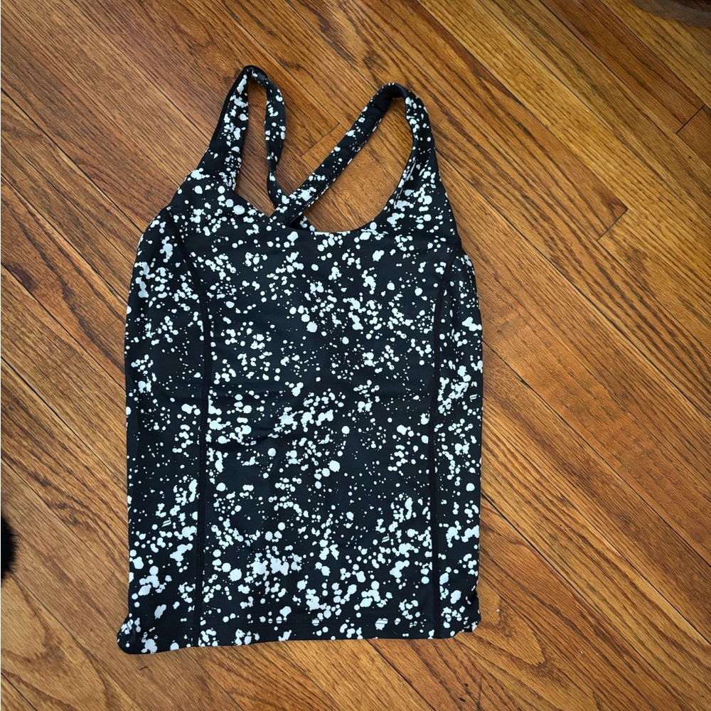 Fabletics Women's Workout Set - Tank top and shorts